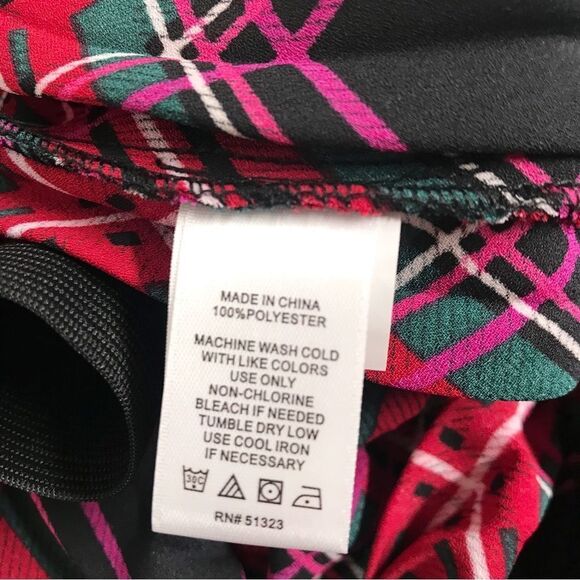 New CECE Black Red Plaid Pleated Midi Skirt Elastic Waist Pull On Tartan Size 2X - Picture 8 of 10